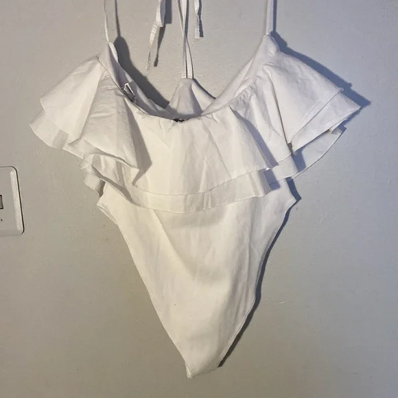 White Ruffle Off-Shoulder Bodysuit - Picture 8 of 9